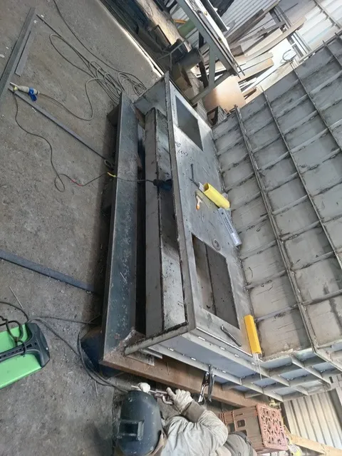 Bastidor de acero en taller